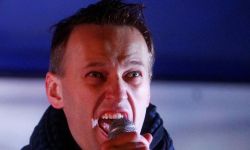 وفاة أشهر معارضي بوتين في سجنه في روسيا